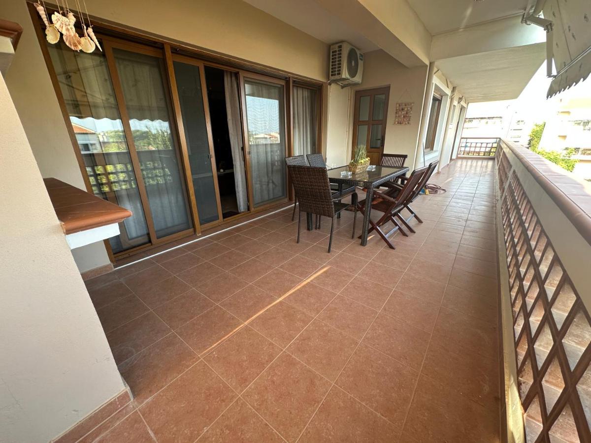 Villa Reina Alexandroupoli Bagian luar foto